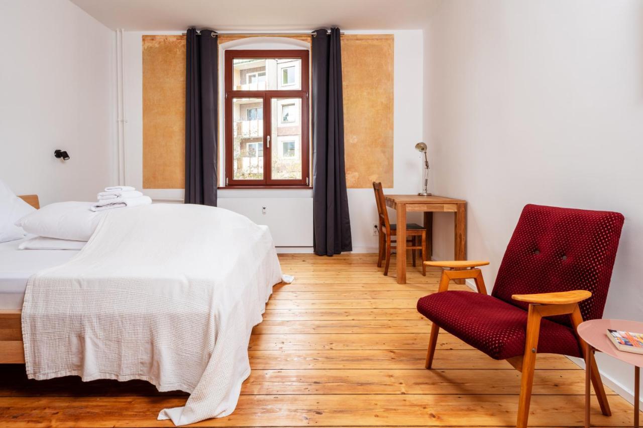 Kuenstlerzimmer Im Kulturhaus Haeselburg Gera Exteriör bild