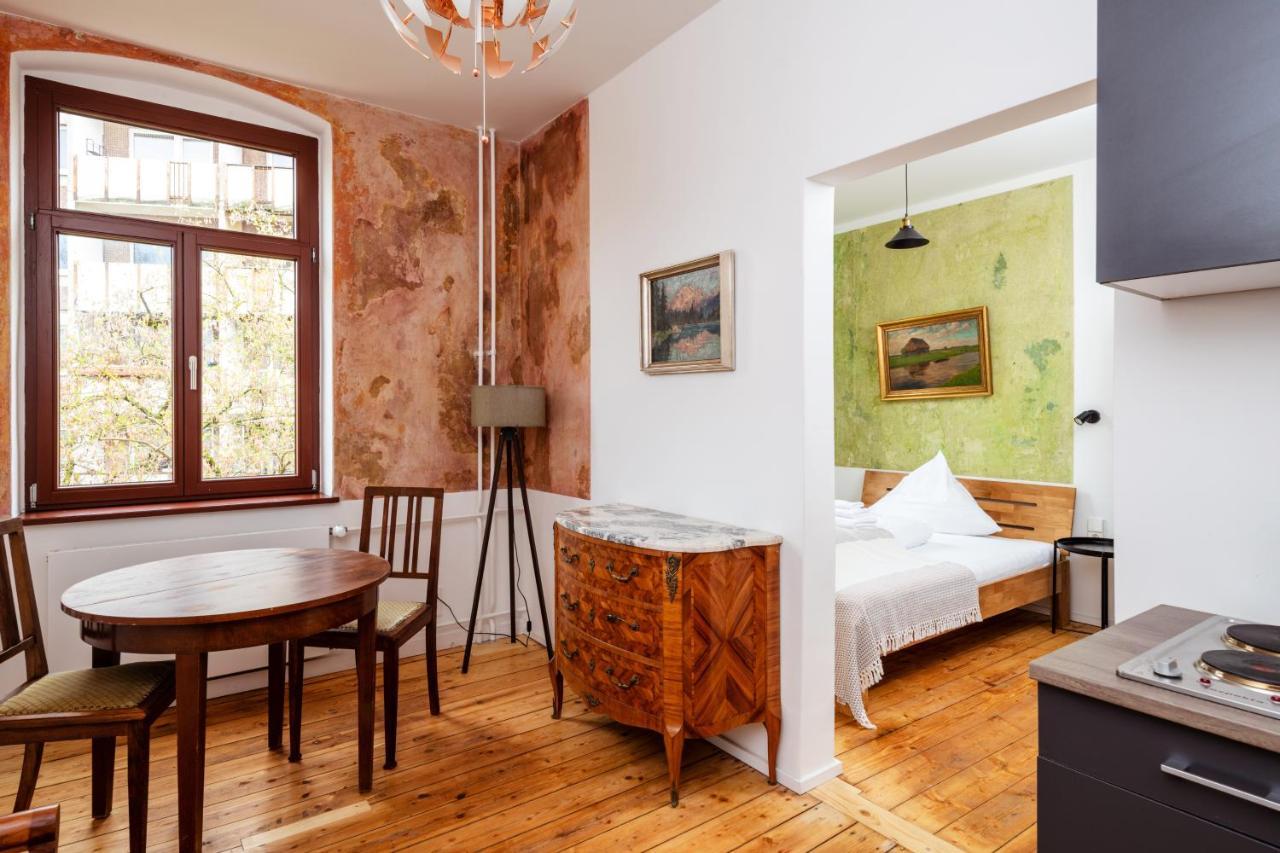 Kuenstlerzimmer Im Kulturhaus Haeselburg Gera Exteriör bild