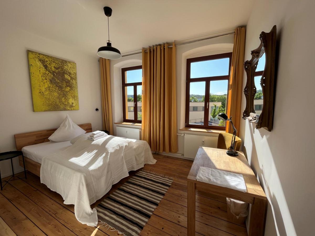 Kuenstlerzimmer Im Kulturhaus Haeselburg Gera Exteriör bild