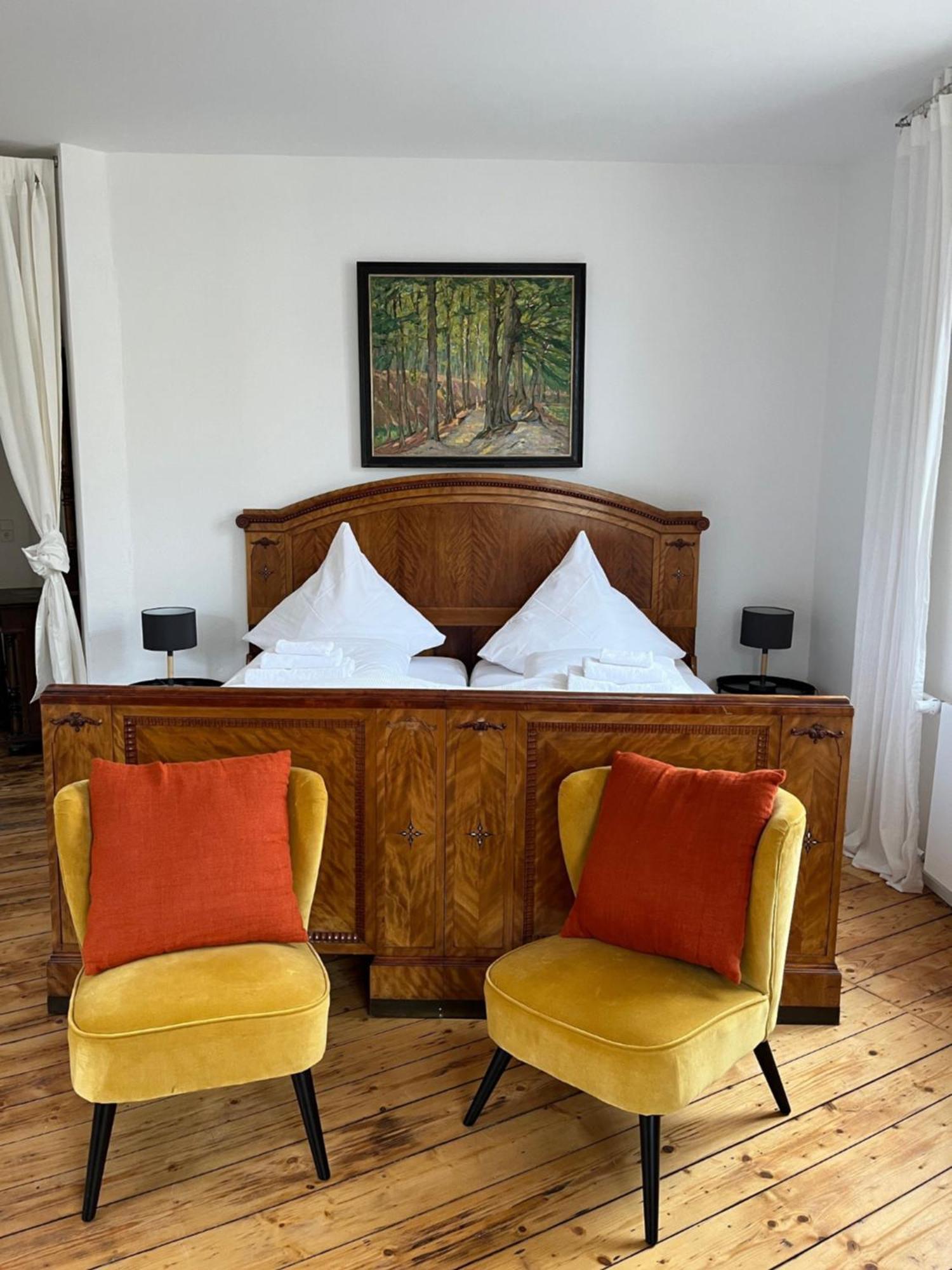 Kuenstlerzimmer Im Kulturhaus Haeselburg Gera Exteriör bild