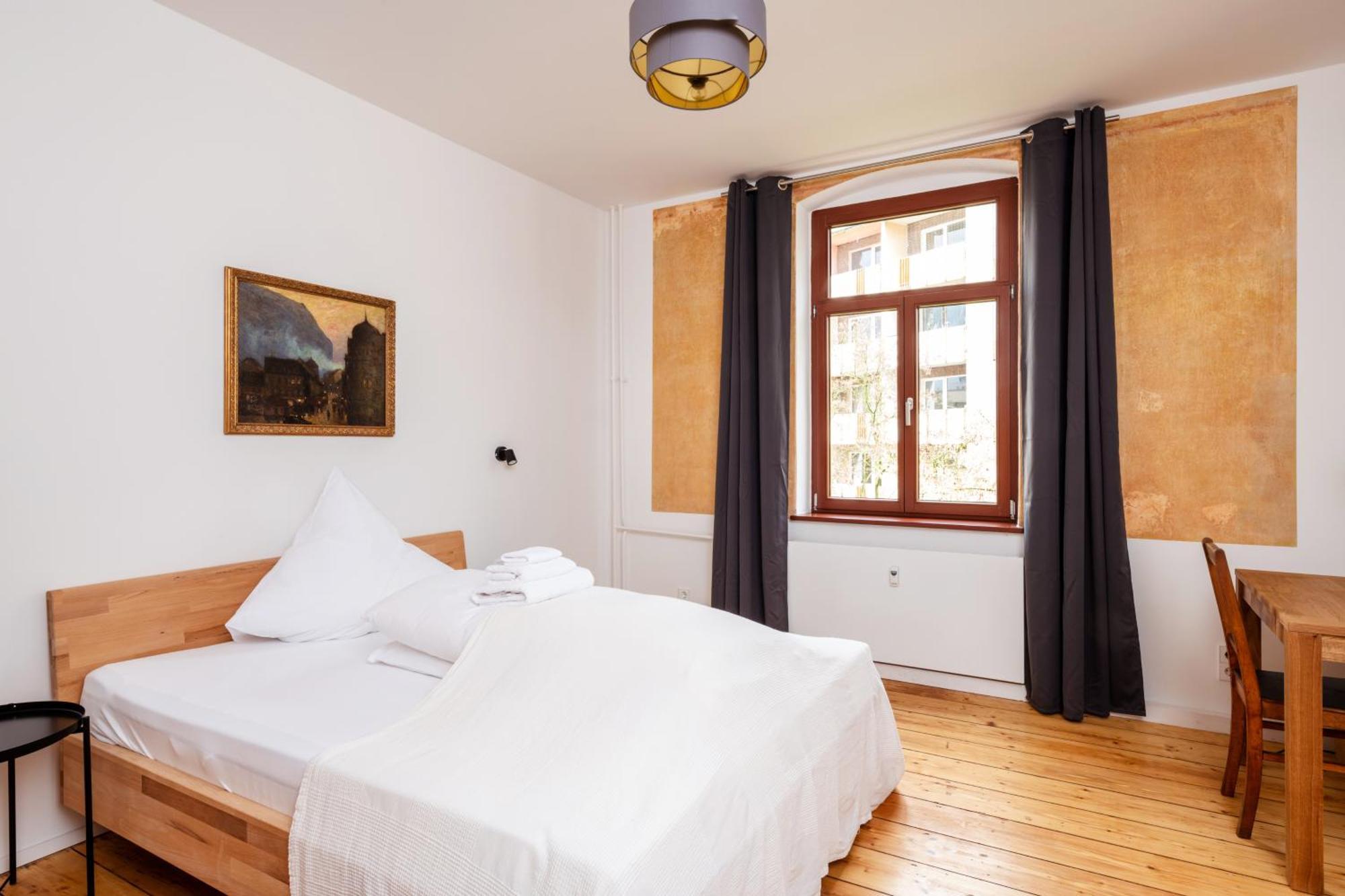 Kuenstlerzimmer Im Kulturhaus Haeselburg Gera Exteriör bild