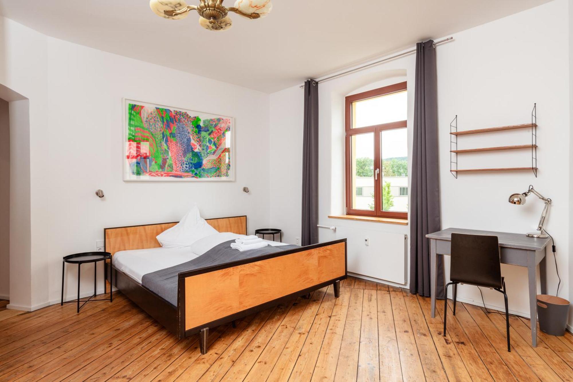 Kuenstlerzimmer Im Kulturhaus Haeselburg Gera Exteriör bild