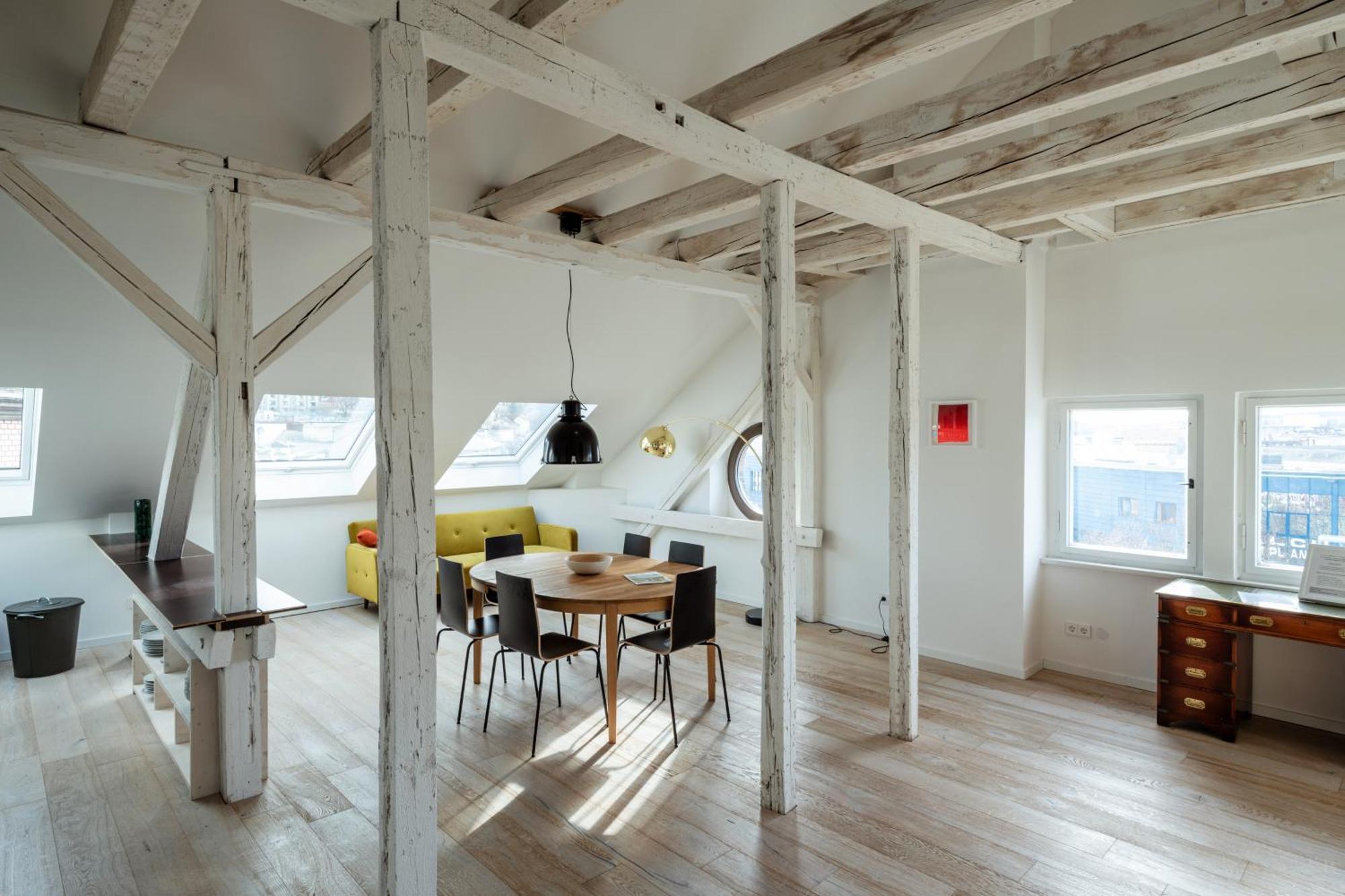 Kuenstlerzimmer Im Kulturhaus Haeselburg Gera Exteriör bild